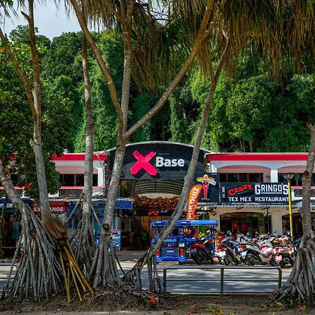 Base Party Hostel Ao Nang Luaran gambar