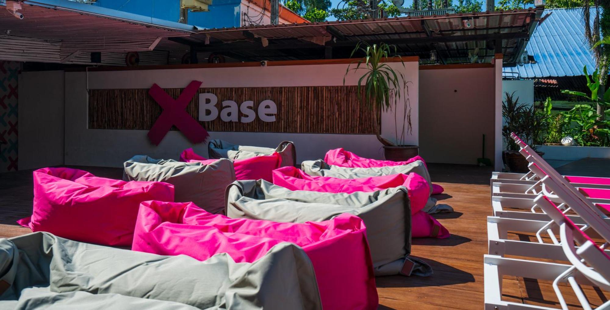 Base Party Hostel Ao Nang Luaran gambar