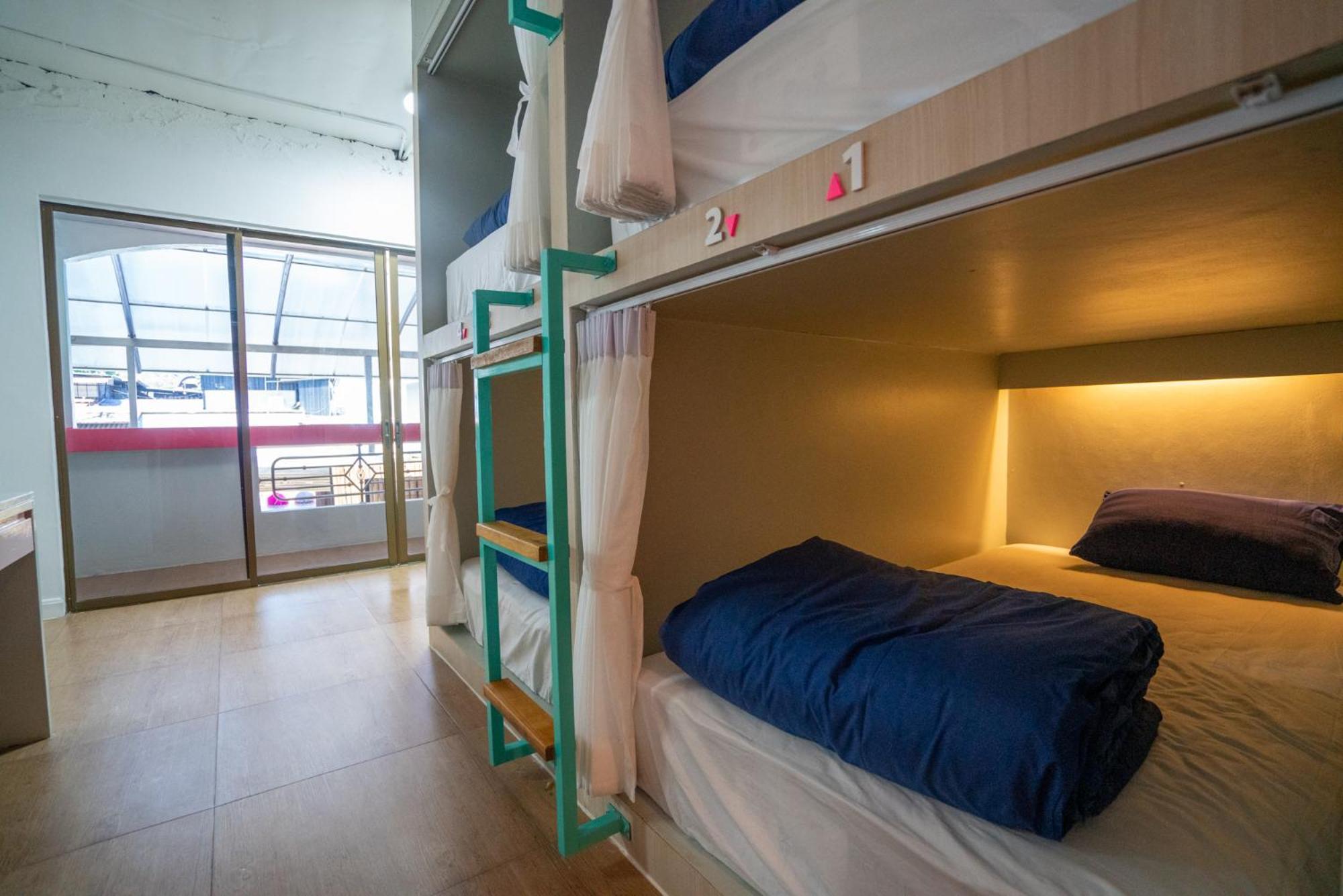 Base Party Hostel Ao Nang Luaran gambar