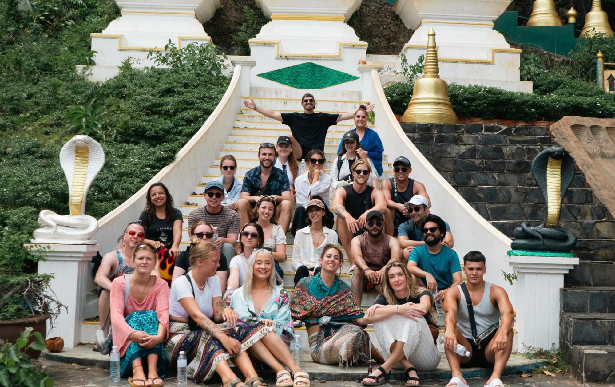 Base Party Hostel Ao Nang Luaran gambar